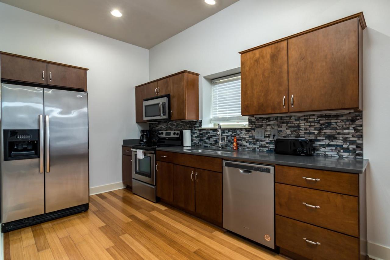 Villa Amazing Downtown Location For Groups! Little Rock Esterno foto